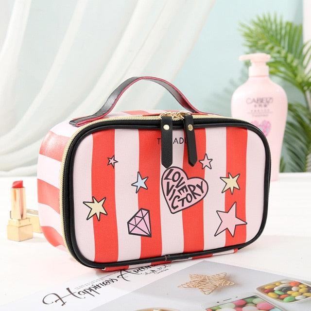 Love Victory Travel Bag for Cosmetics - Item - BAI-DAY 